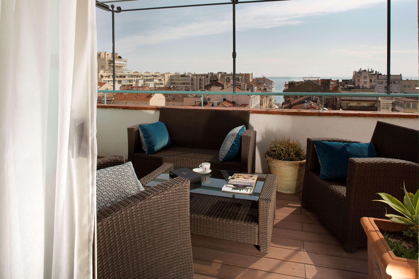 Best-Western-Premier-Mondial-Room-10