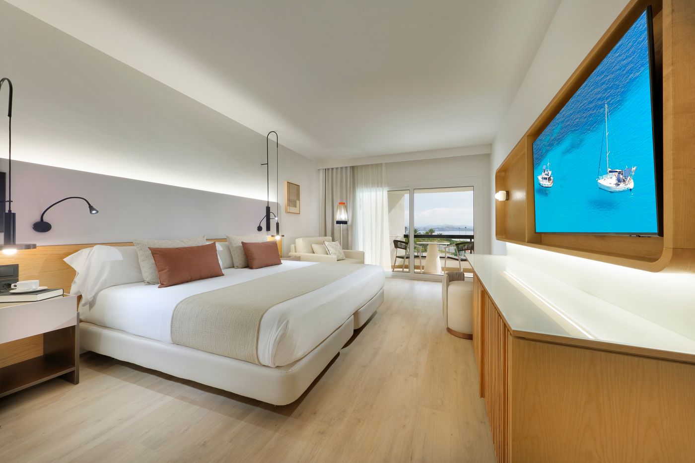 Grand-Palladium-Palace-Ibiza-Resort---Spa-Room-28