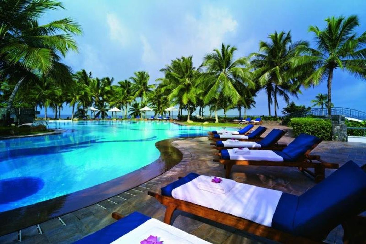 Taj-Bentota-Resort---Spa-Pool-1