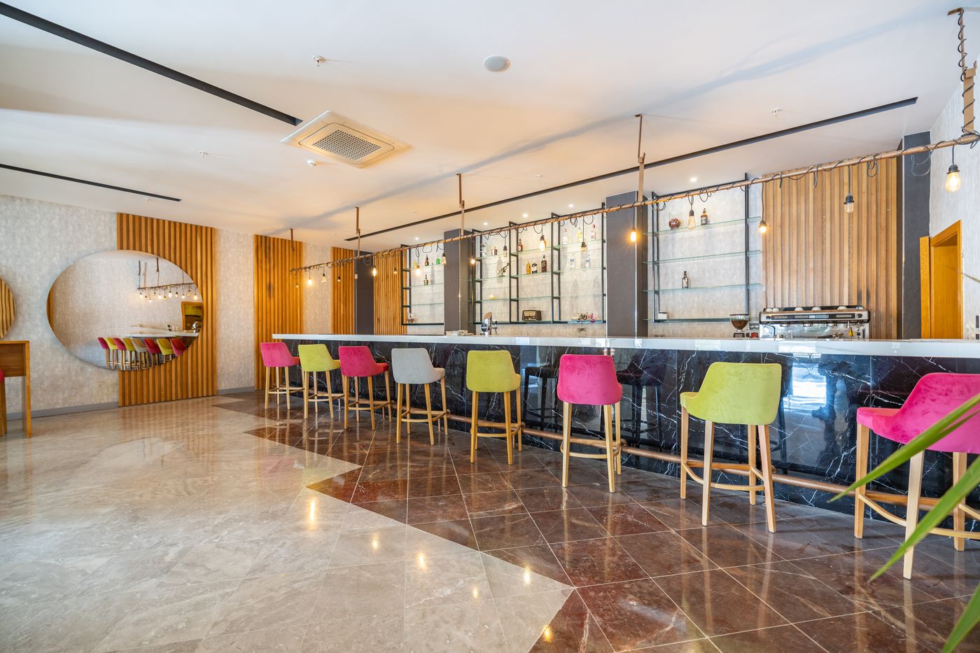 Hotel-Mavi-Kumsal-Bar-47