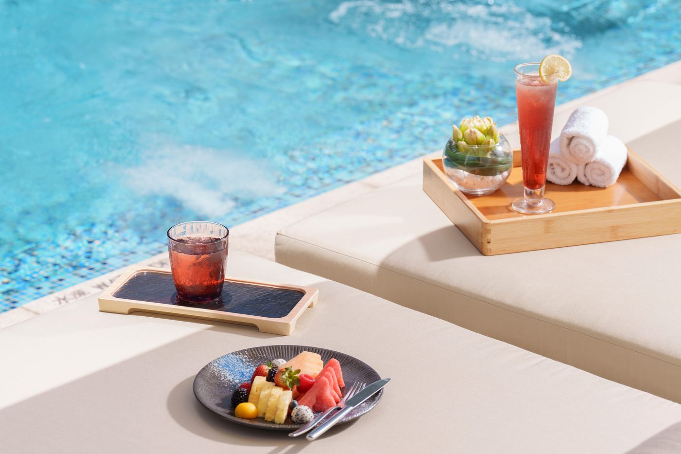 Crowne-Plaza-Hong-Kong-Kowloon-East-Pool-65