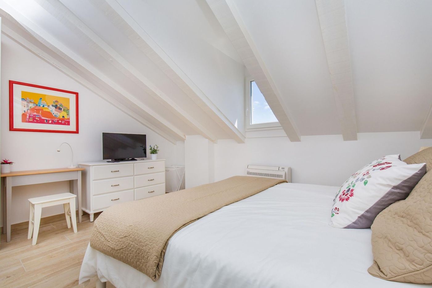 Porta-Apartments-By-Irundo-Room-11