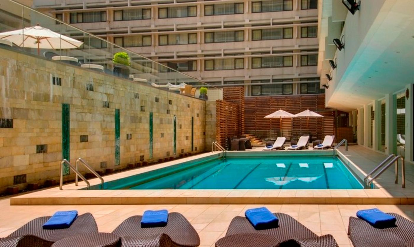 Marco-Polo-Hongkong-Hotel-Pool-9
