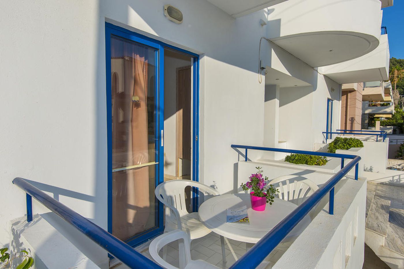 Blue Roses Apartments