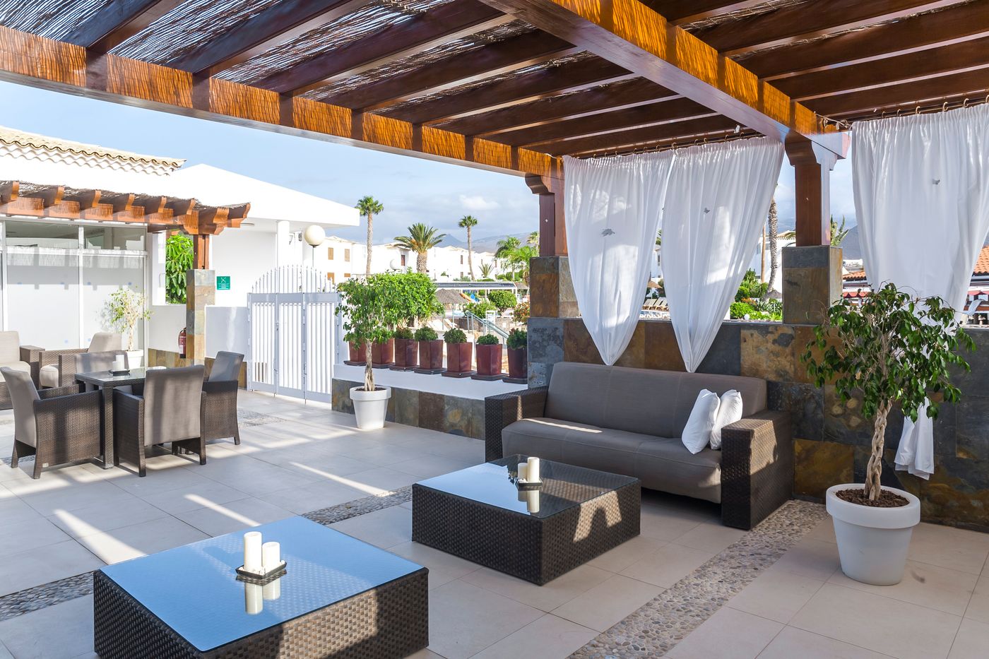 Royal-Tenerife-Country-Club-Terrace-14