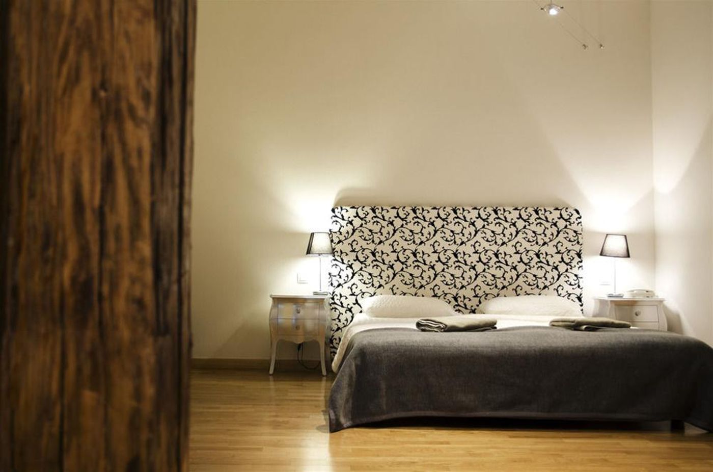 Dolce Vita Suites Hotel-Czech Republic-PRAGA-General view-8