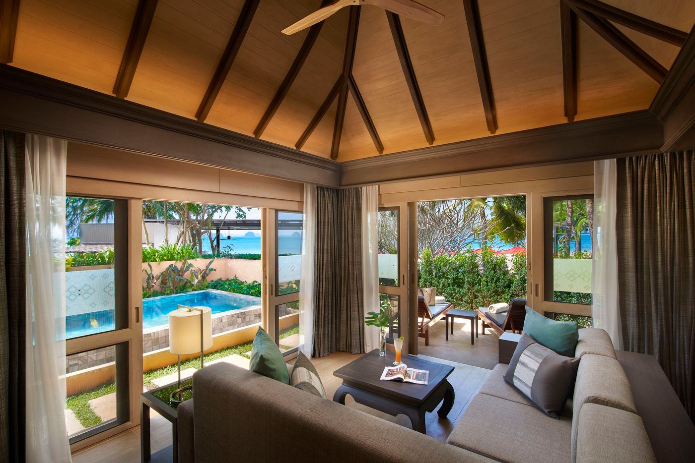 Amari-Vogue-Krabi-Room-36