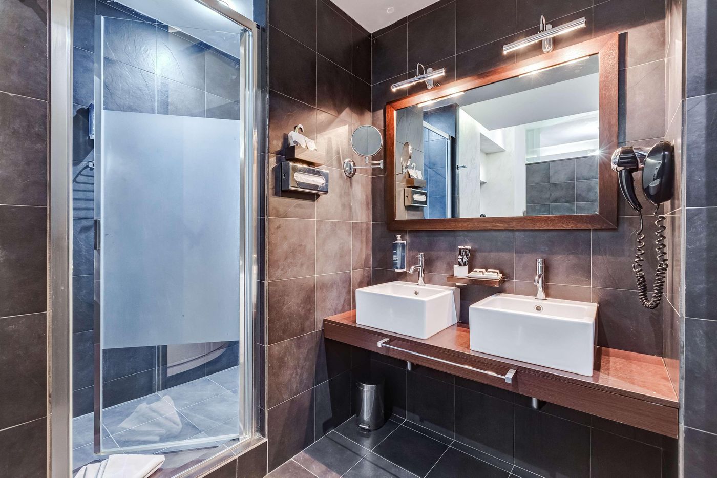 Best-Western-Cinemusic-Hotel-Room-48