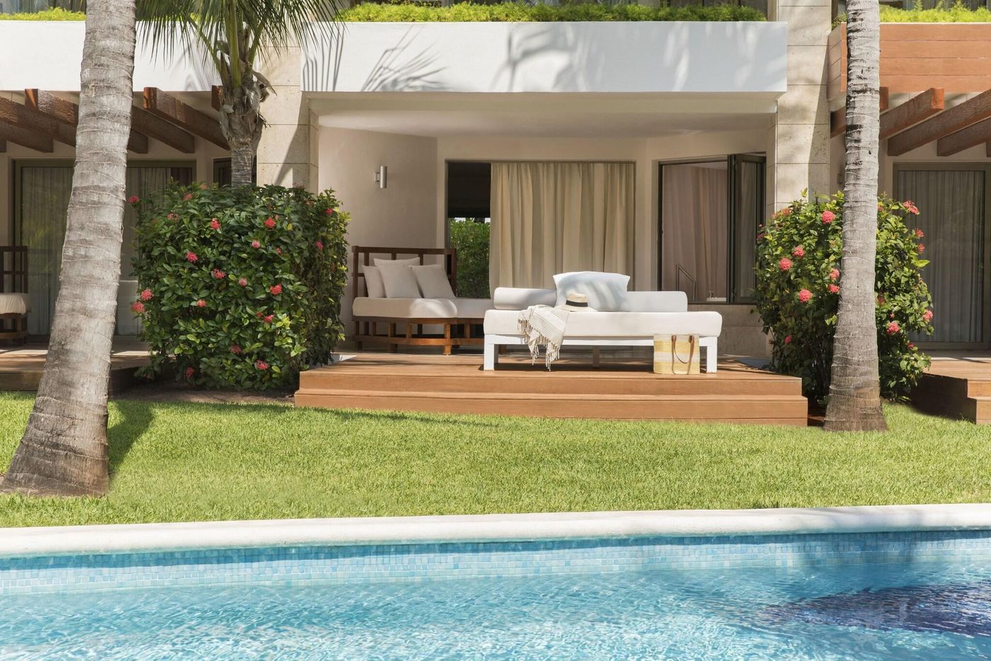 Excellence-Playa-Mujeres-Room-1