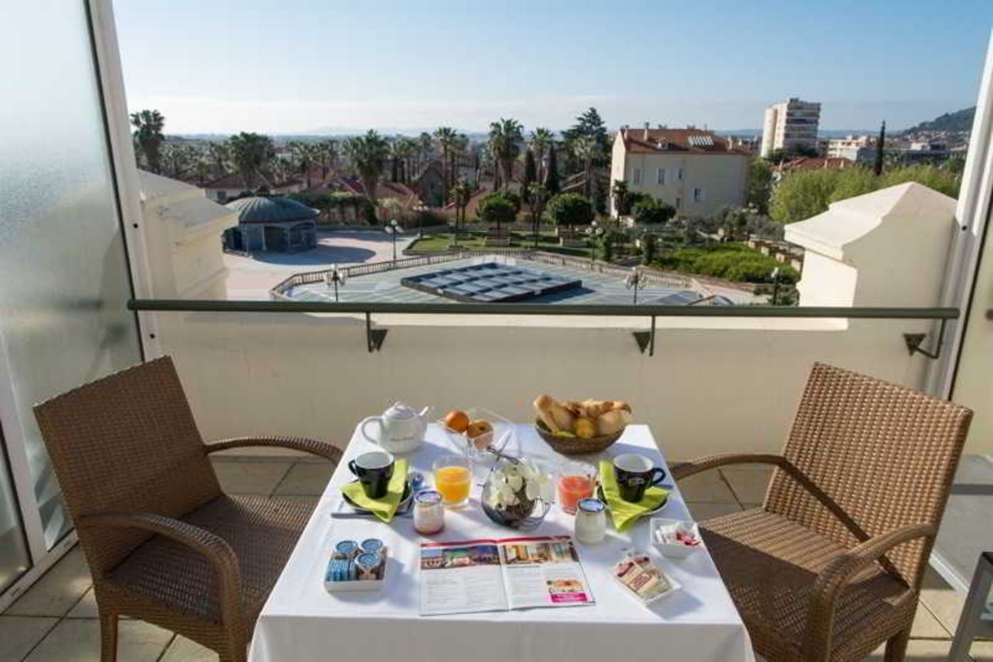 Hotel Des Palmiers-France-HYERES LES PALMIERS-Pool-10