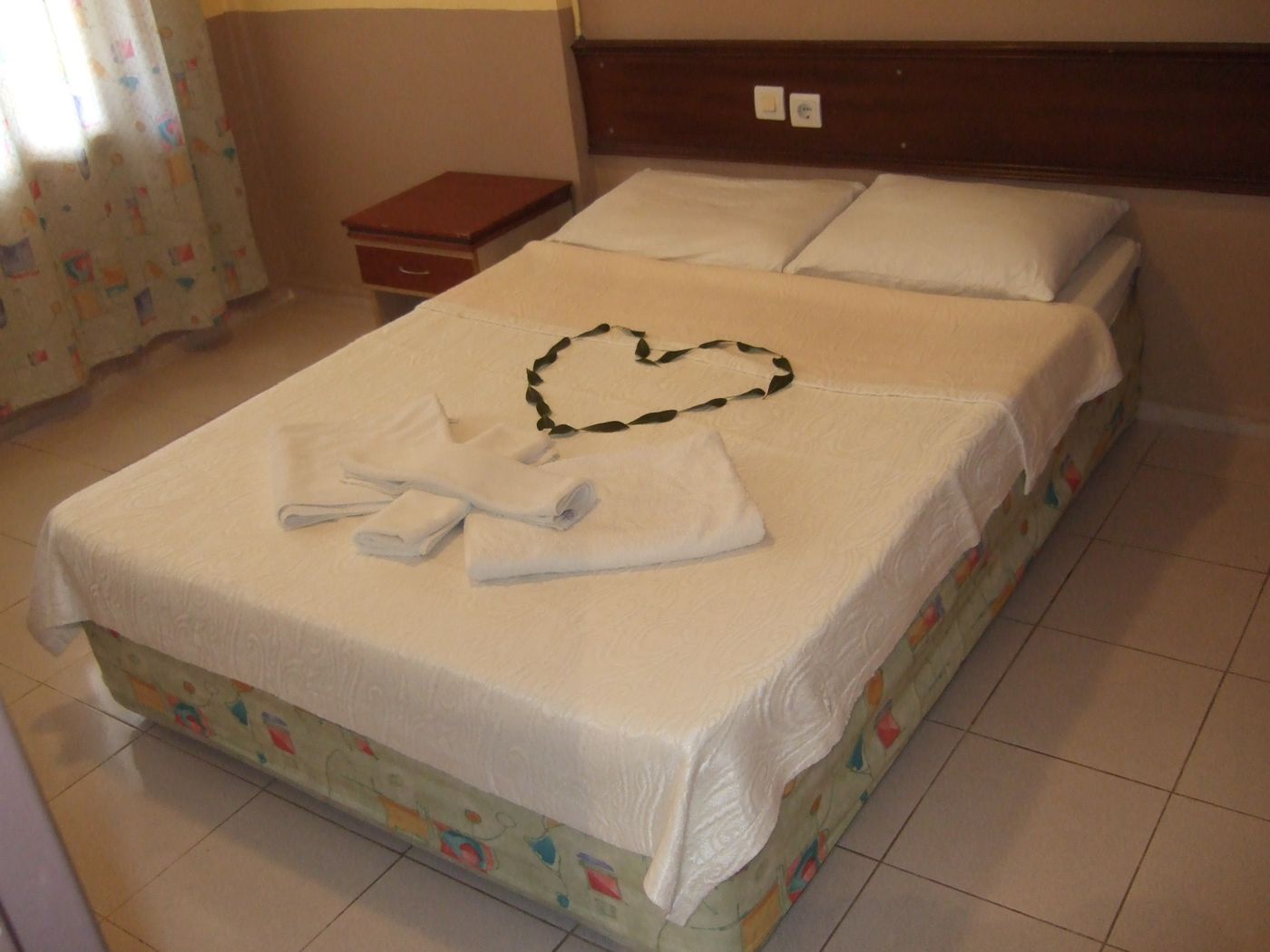 Club Sunset Apartments