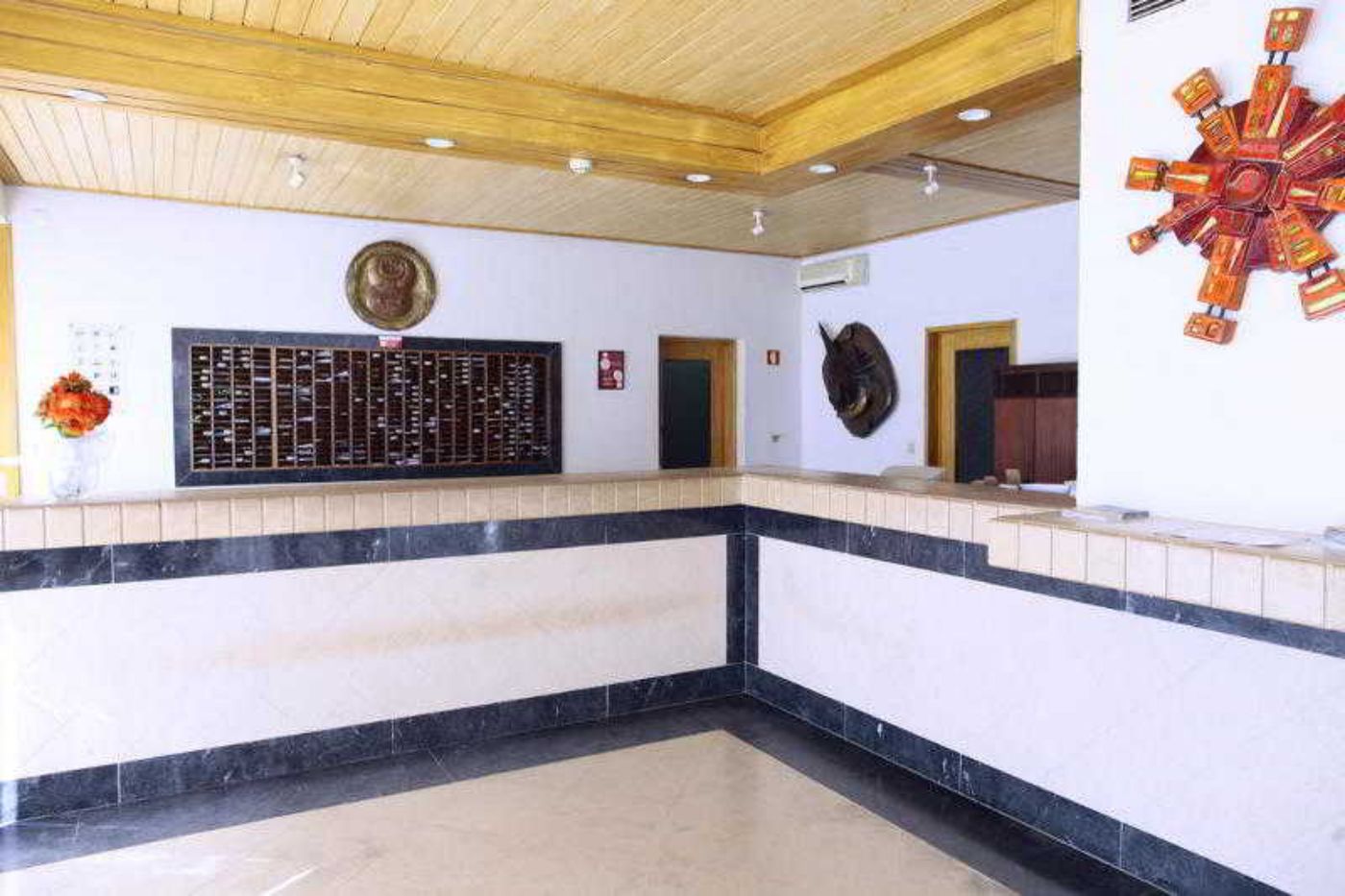 Albufeira-Jardim-Apartments-Lobby-30