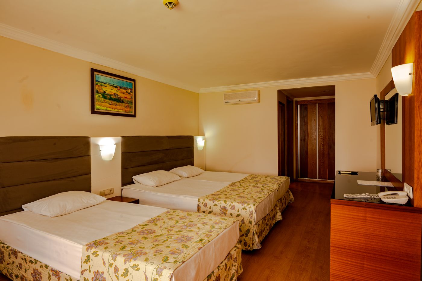 Throne-Sea-Gate-Belek-Hotel-Room-32