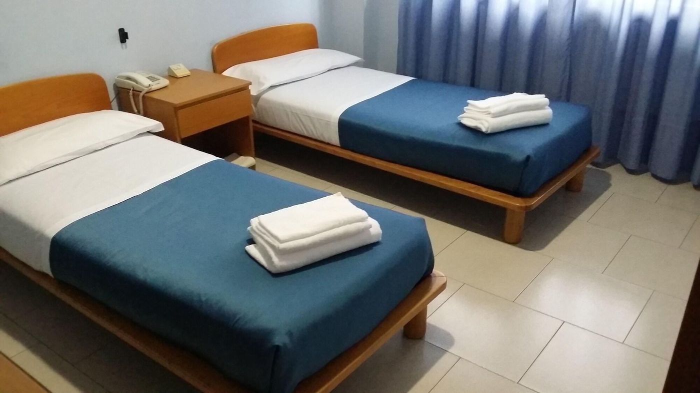 Flying Hotel - Italy - SAN MAURIZIO CANAVESE - Room - 6