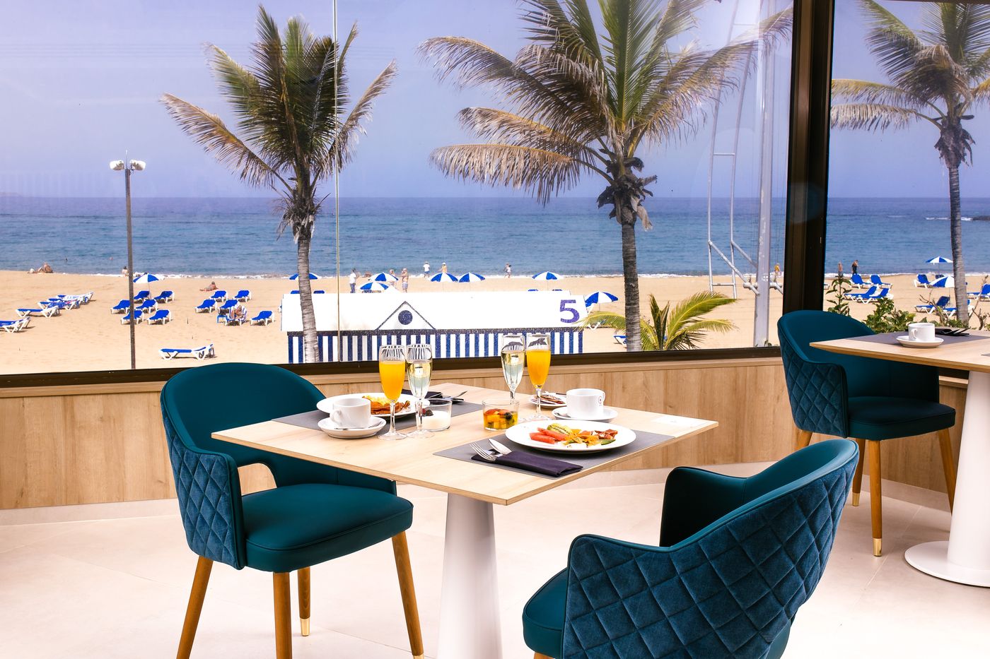 Hotel-Cristina-by-Tigotan-Restaurant-26