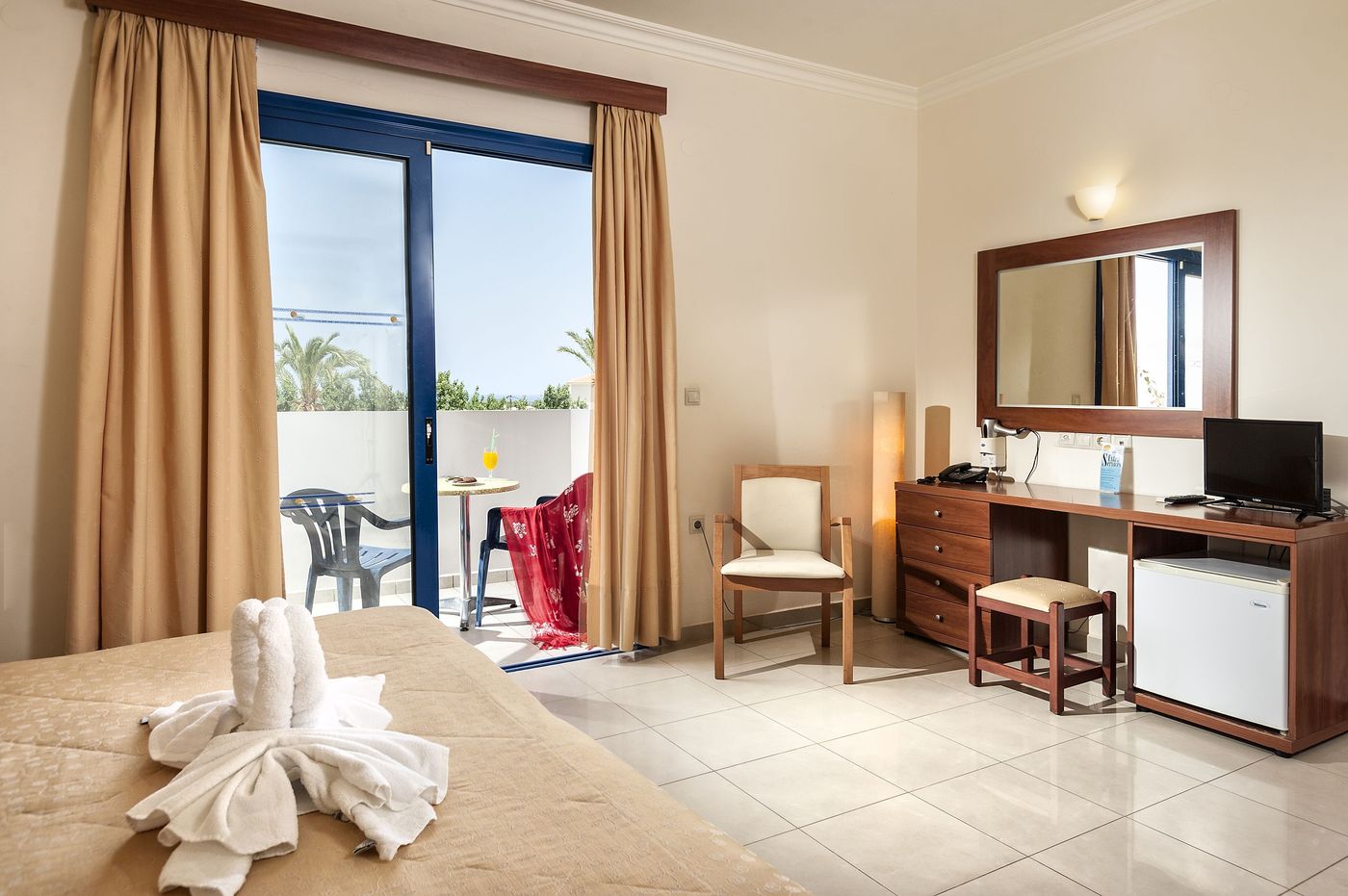 Adelais-Hotel-Room-11