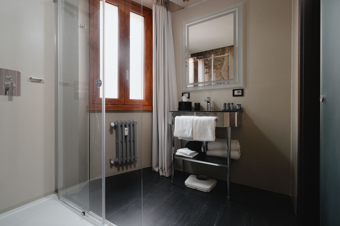 Unica-Suites-Roma-Room-42