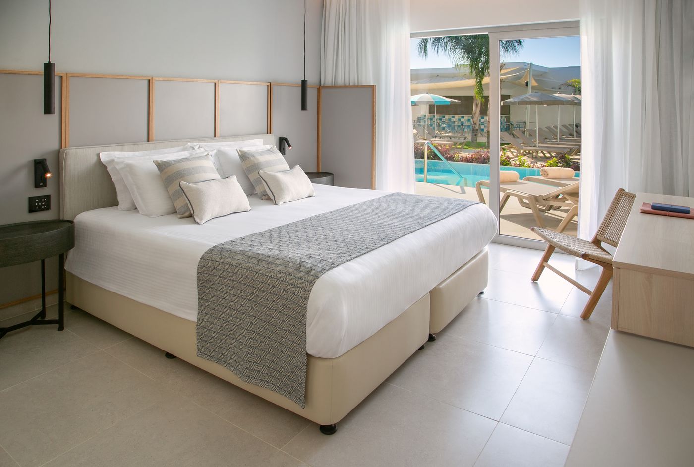 Atlantica Aqua Blue Hotel