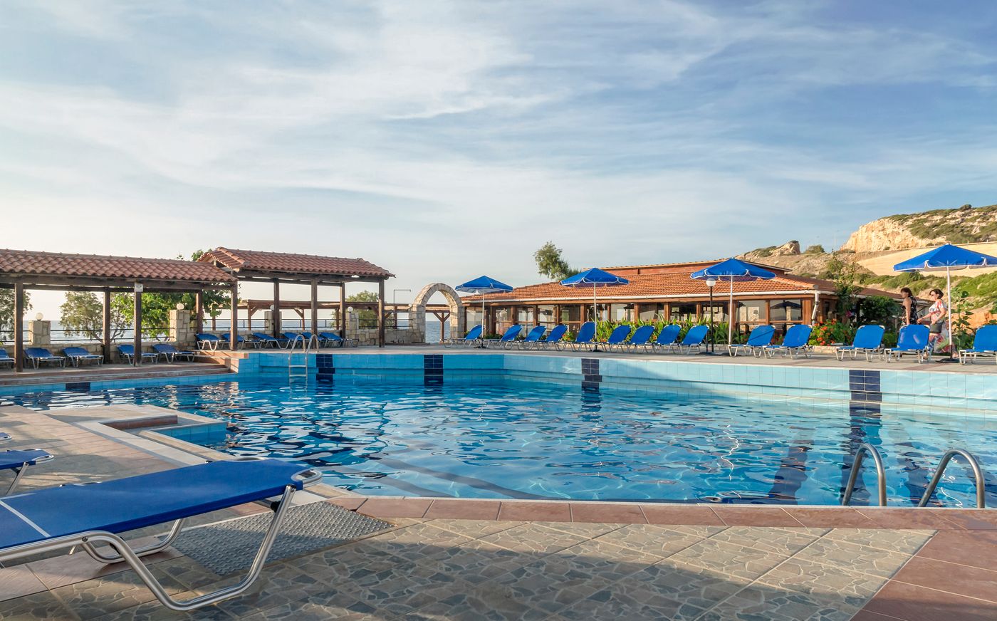 Begeti-Bay-Hotel-Pool-3