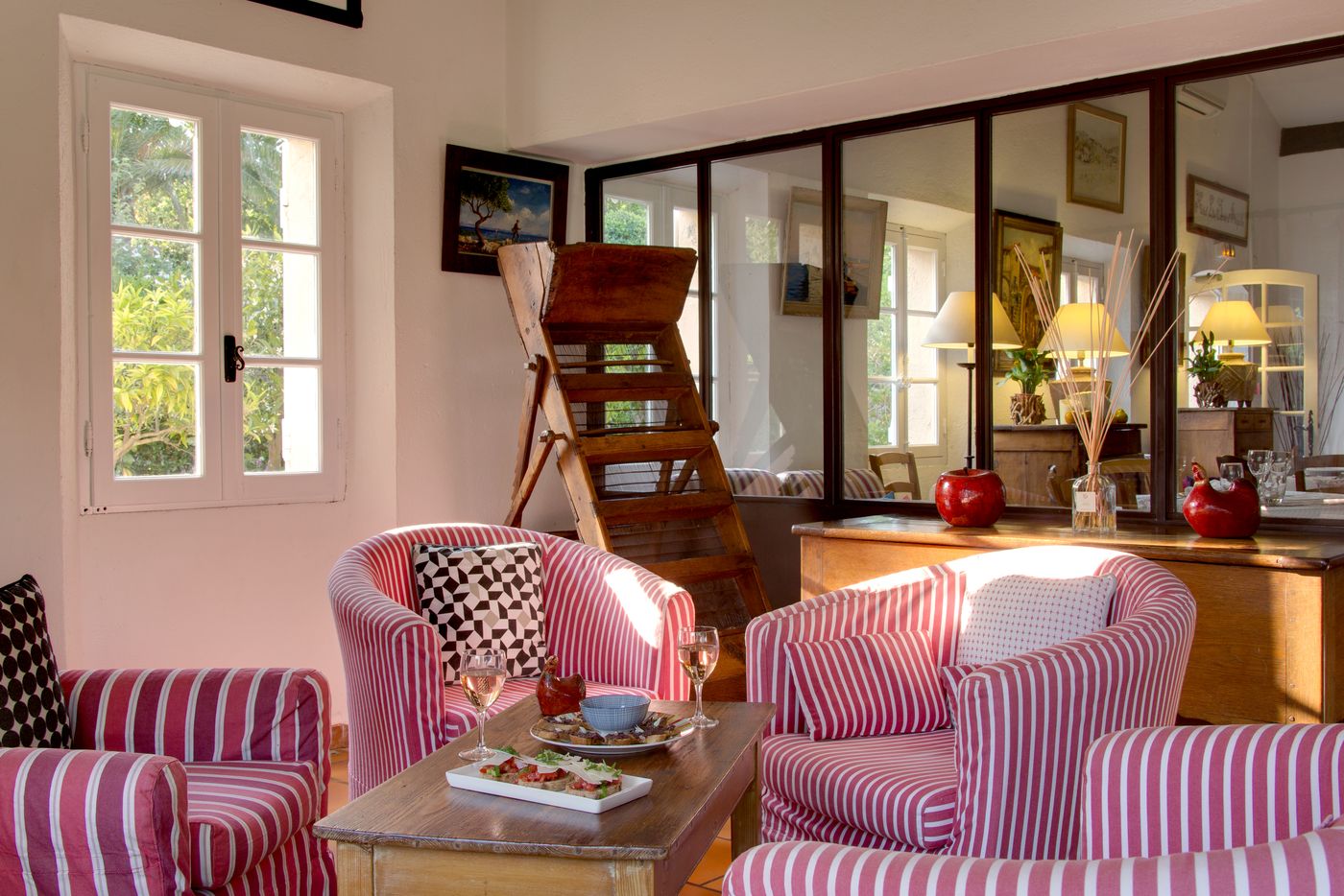 La-Ferme-D-Augustin-Lobby-84