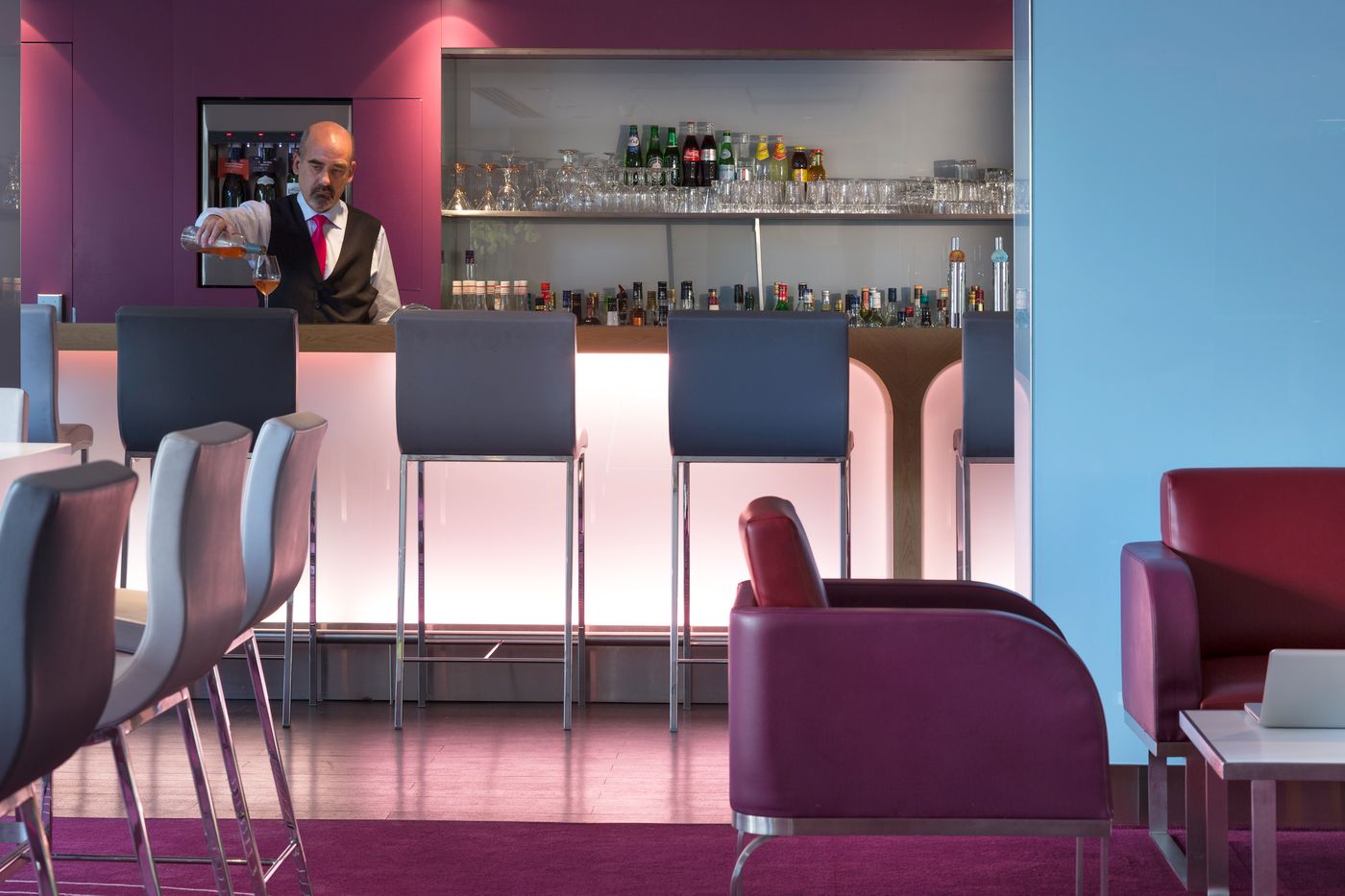 Mercure-Paris-Tour-Eiffel-Suffren-Bar-18