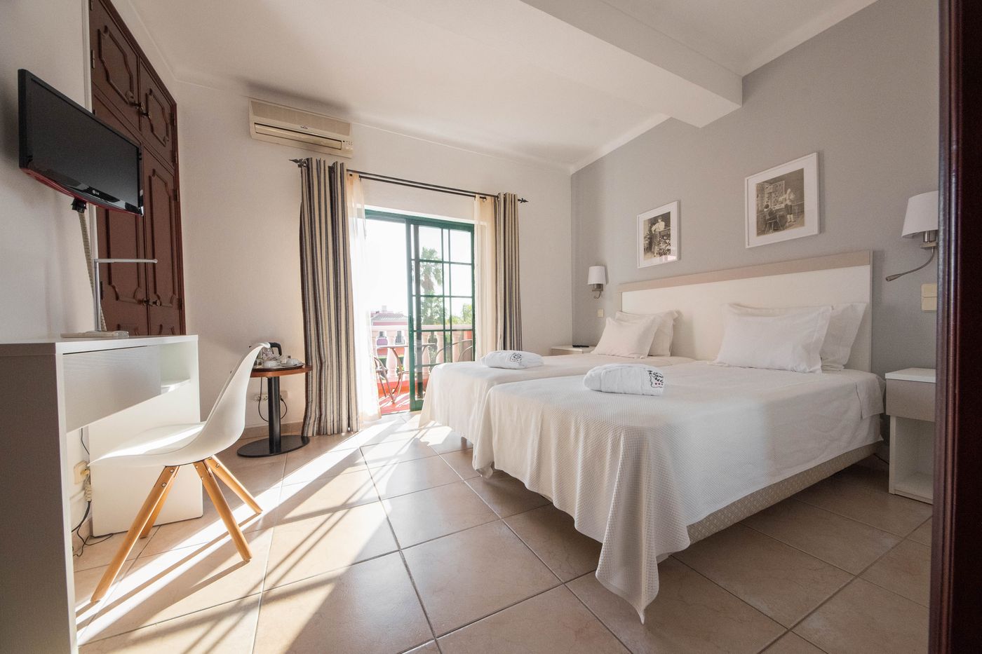 Solar-de-Mos-Room-16