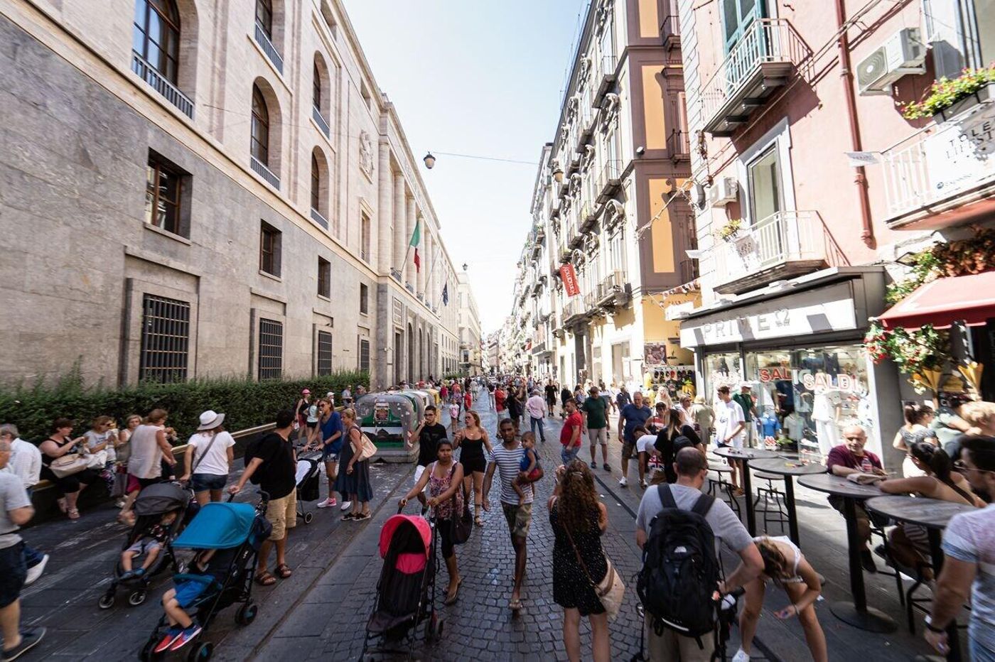 H. G. Boutique Toledo  Napoli Centro - Italy - NAPLES - General view - 6