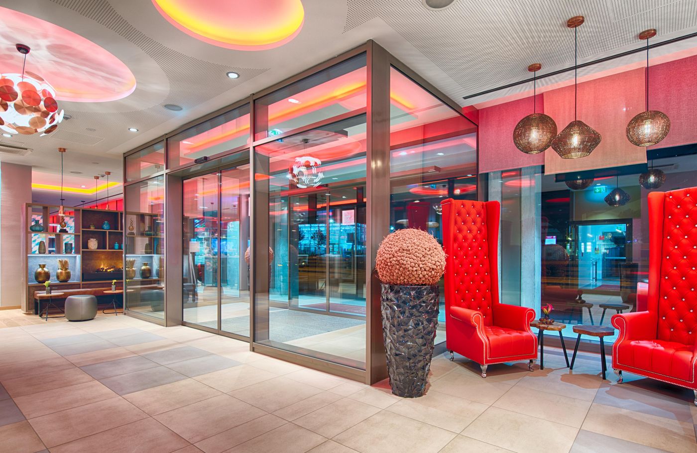 Leonardo-Hotel-Munich-City-South-Lobby-14