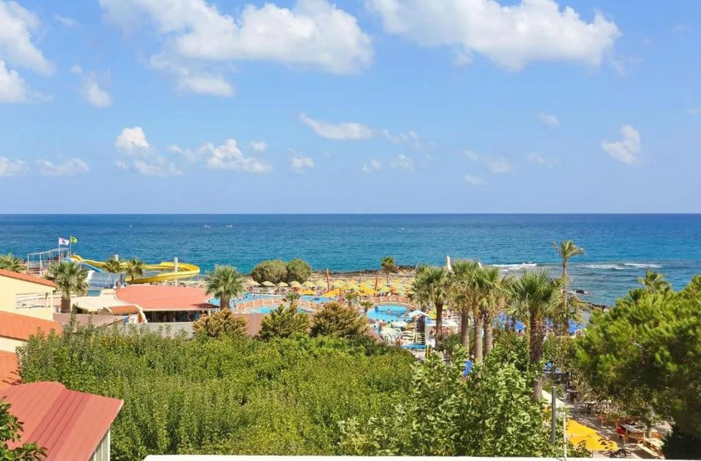 Eri-Beach---Village-Room-29