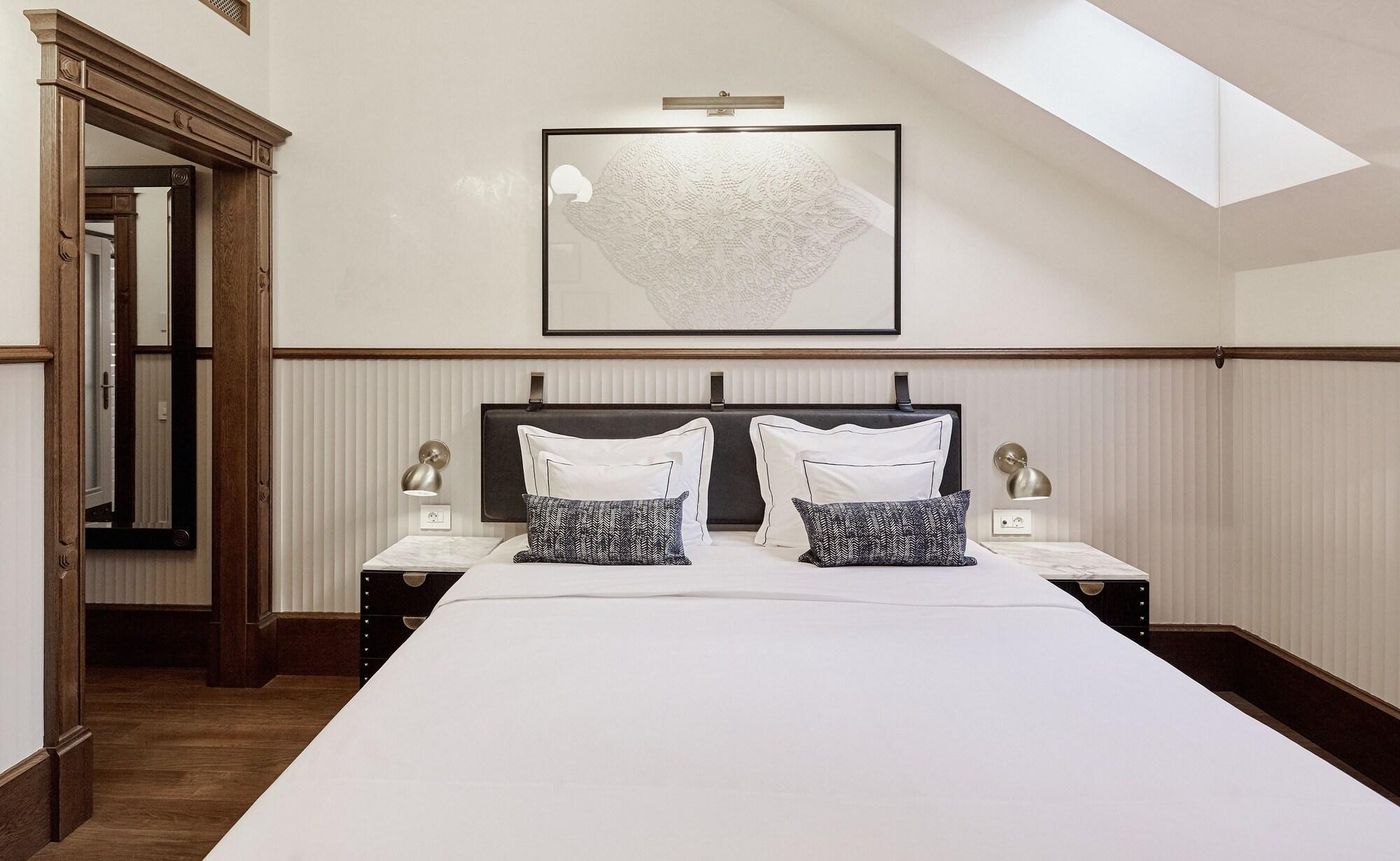 Callas-House-Room-22