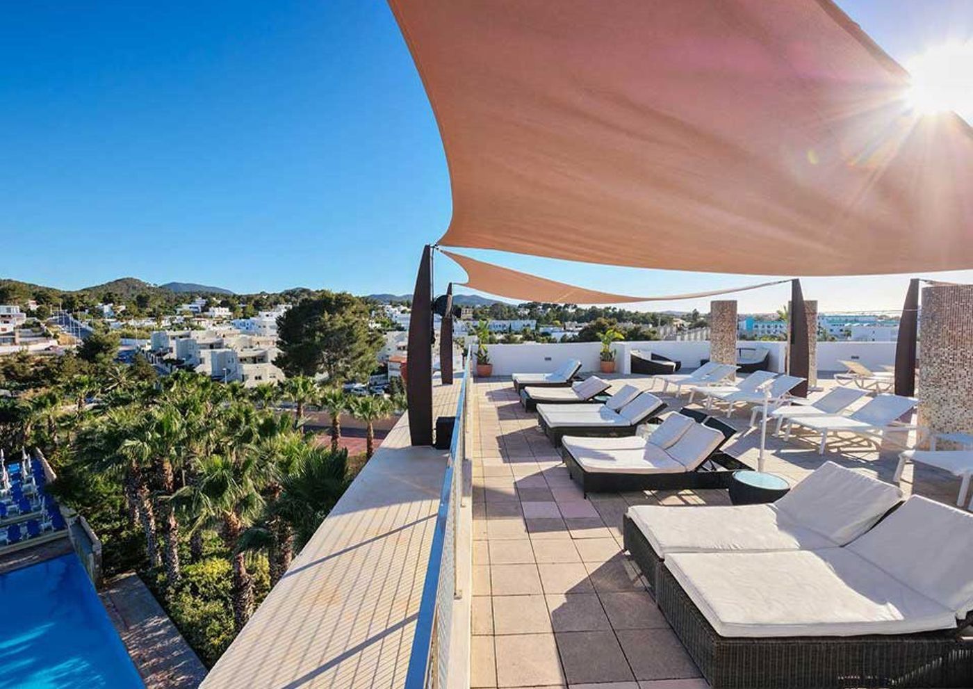 Azuline Hotel Bergantin