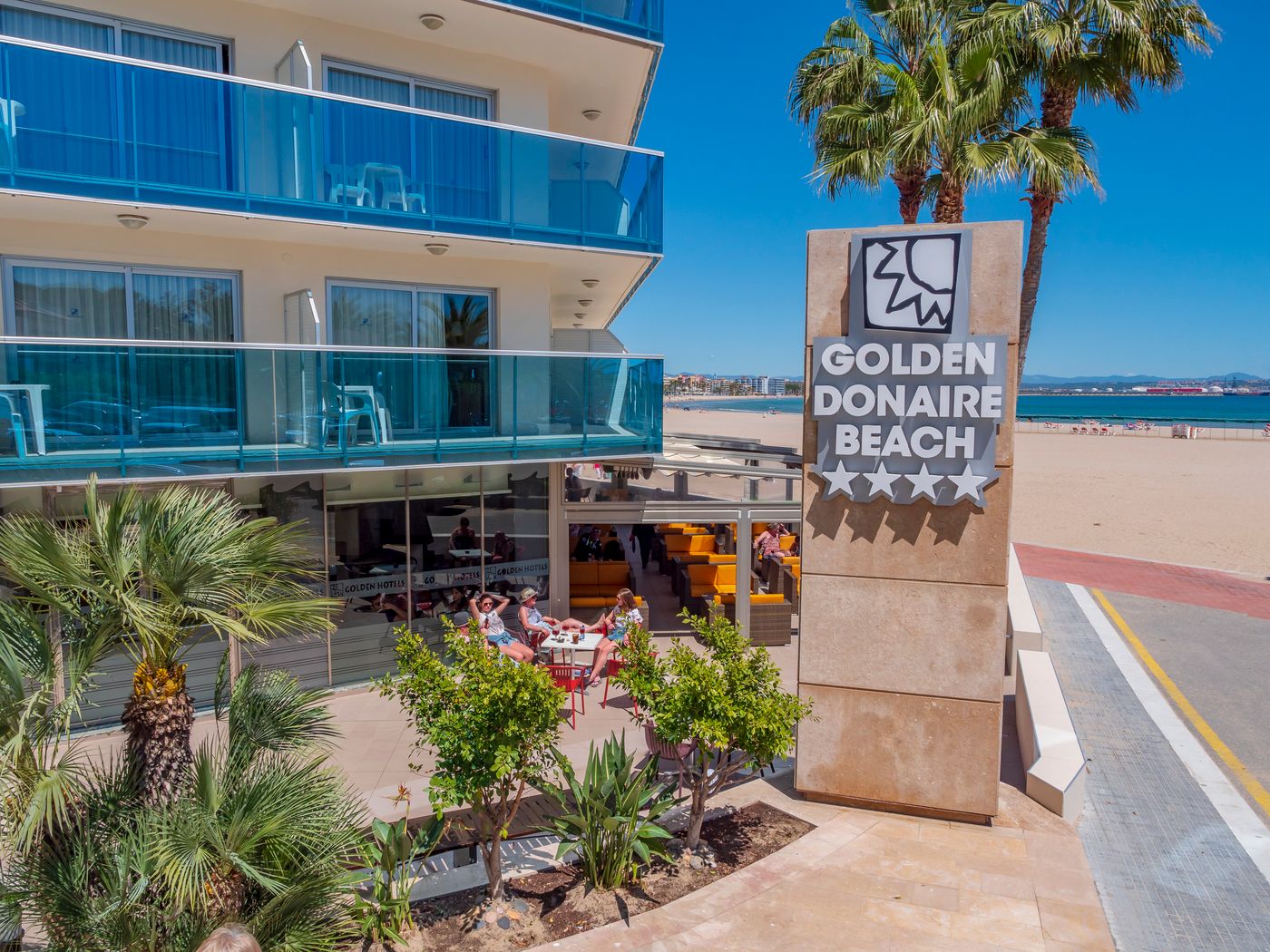 Golden-Donaire-Beach-General-view-12