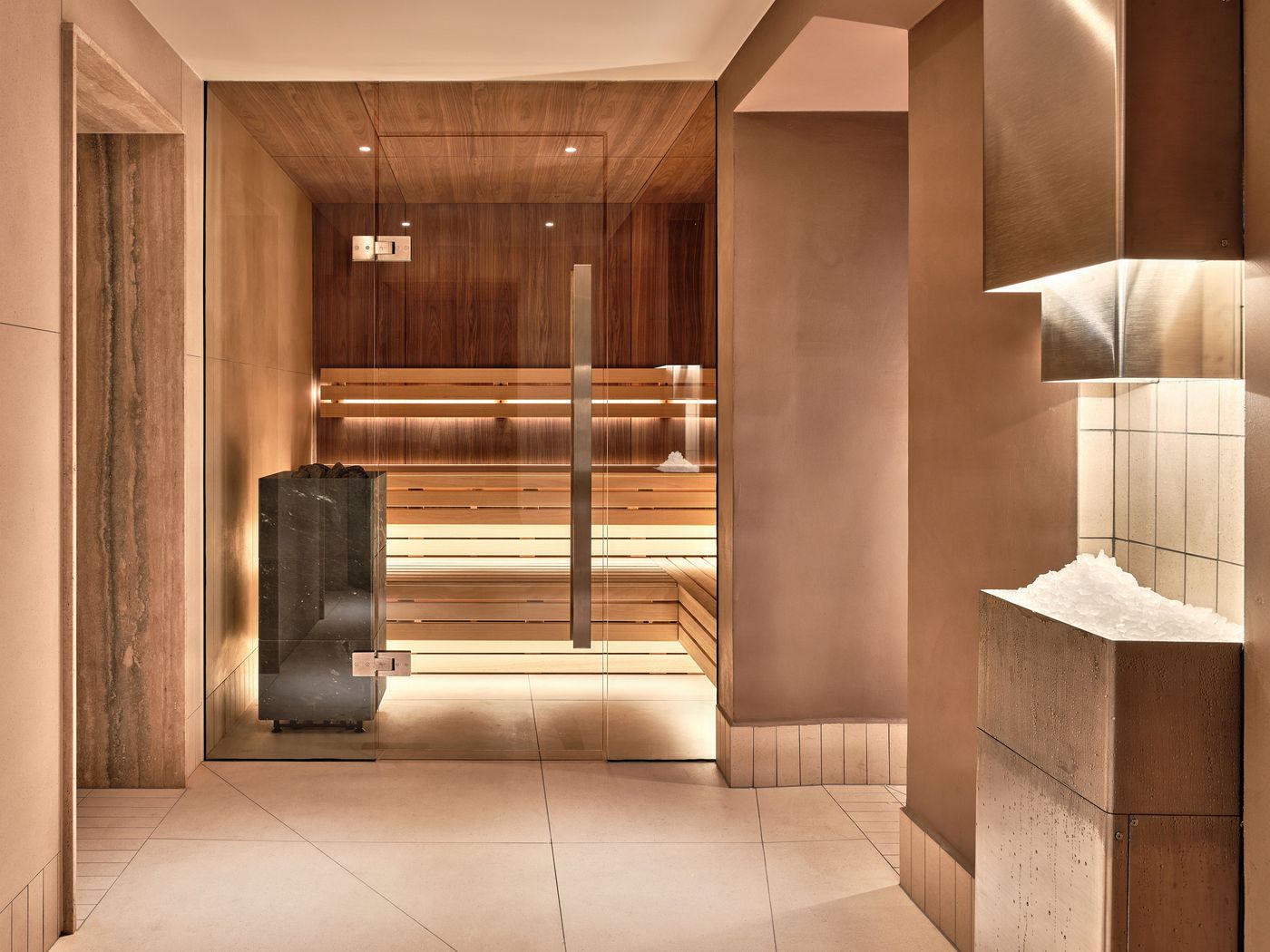 Zinar-Castle-Krakow-Pool-37