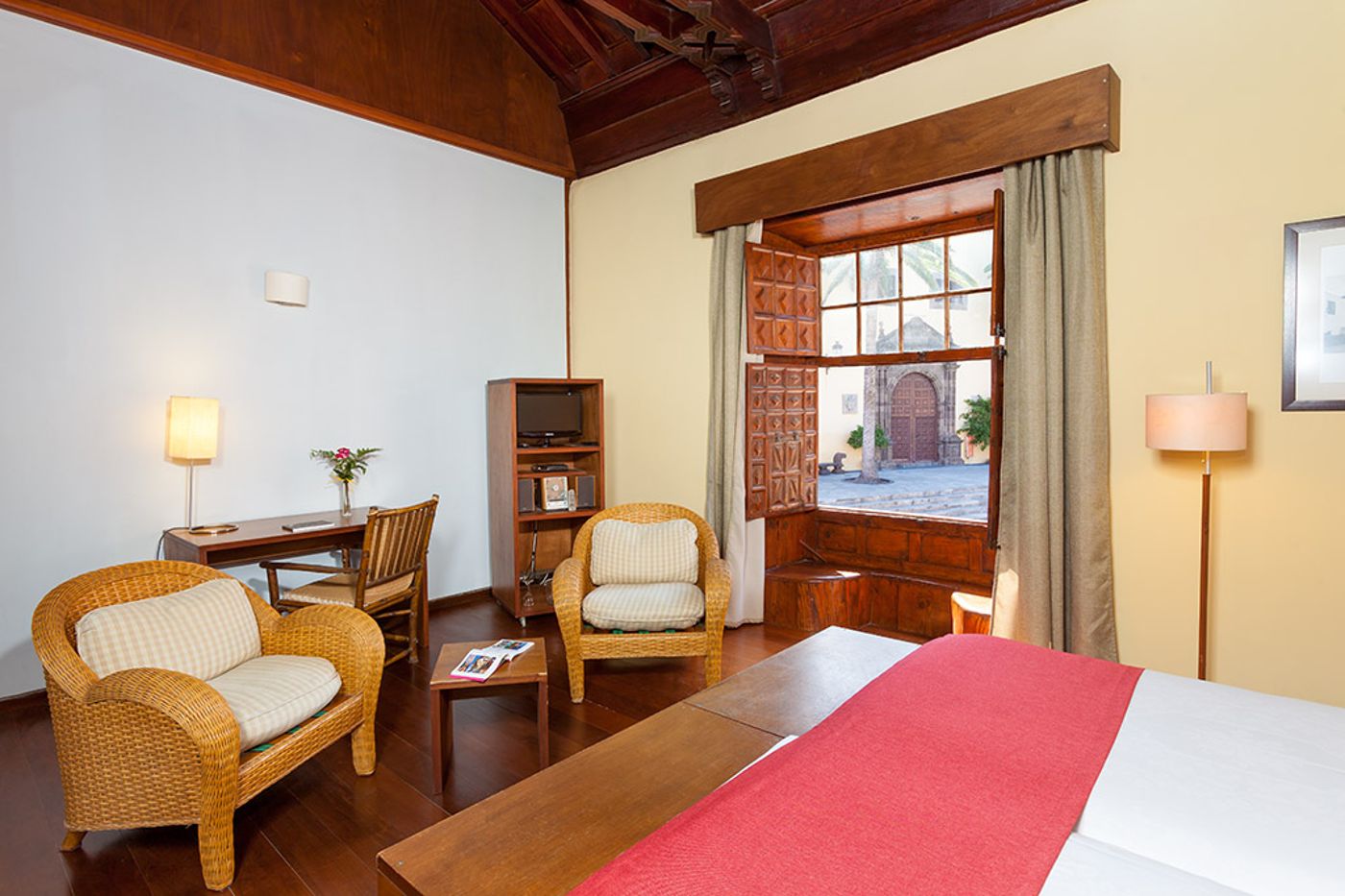 Hotel-LIVVO-La-Quinta-Roja-Room-18