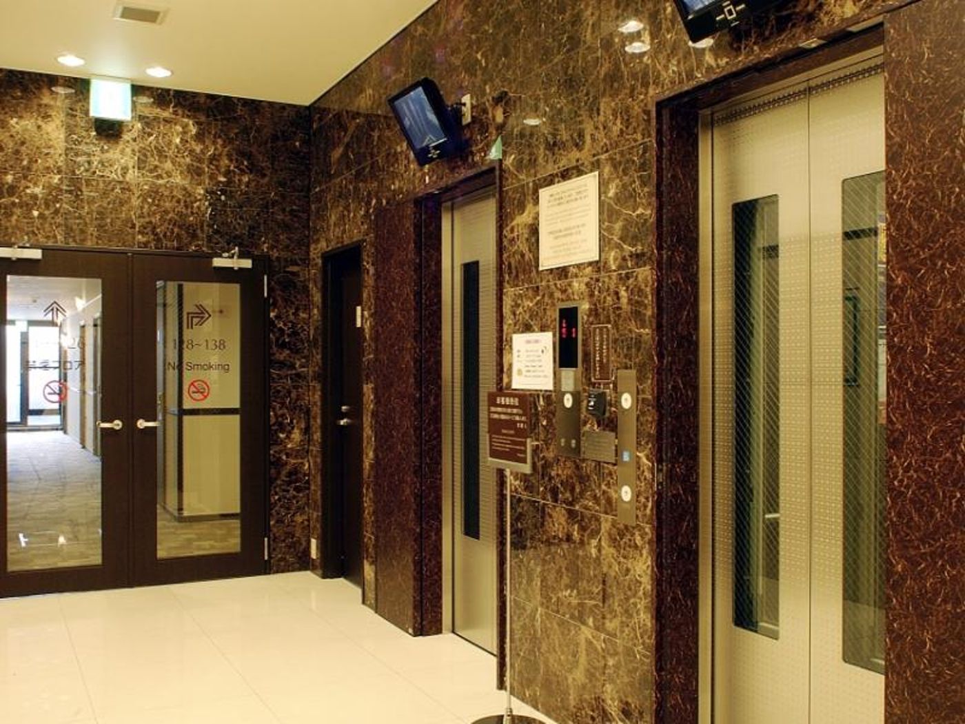 Toyoko Inn Kanda Akihabara-Japan-Tokyo-General view-4