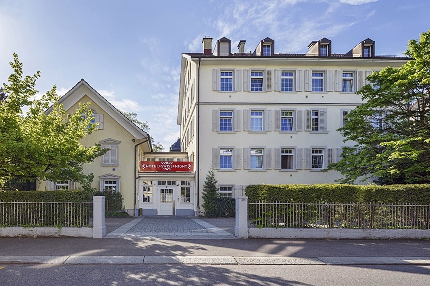 Swiss Night by Fassbind-Switzerland-Zurich-General view-2