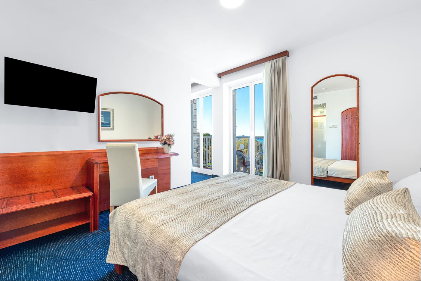 Hotel-Komodor-Room-18