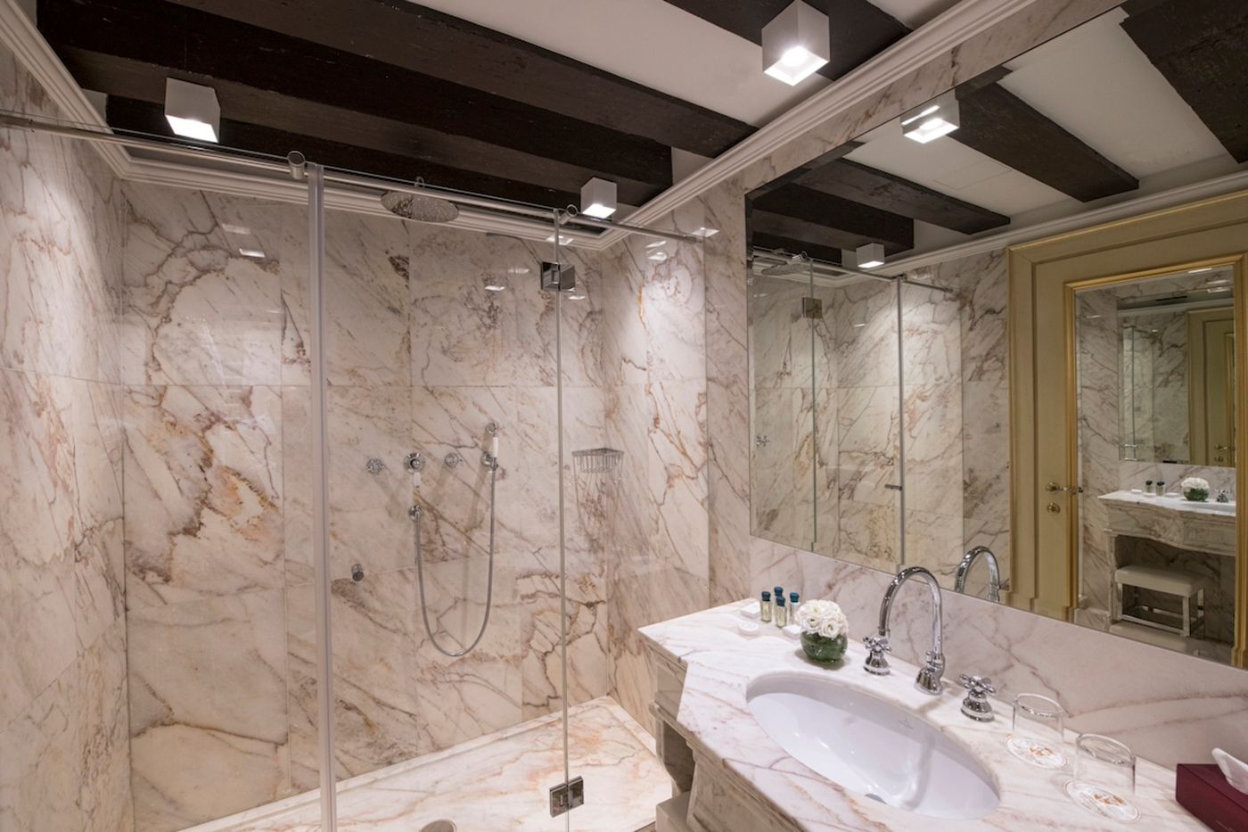 Nani-Mocenigo-Palace-Room-54