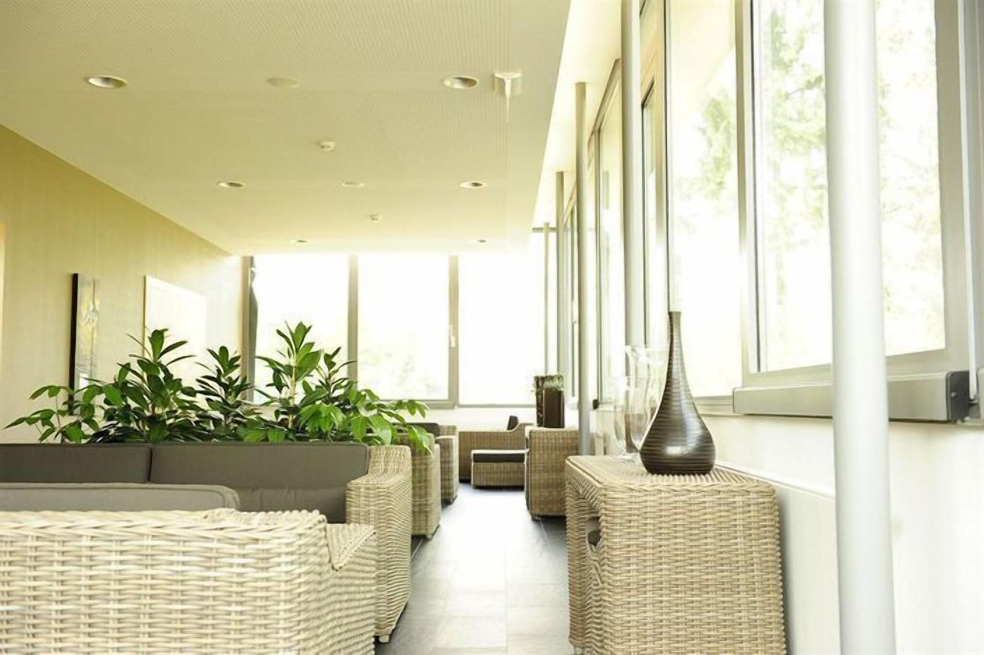 Am-Klouschter-Mondorf-Les-Bains-Hotel-Lobby-16