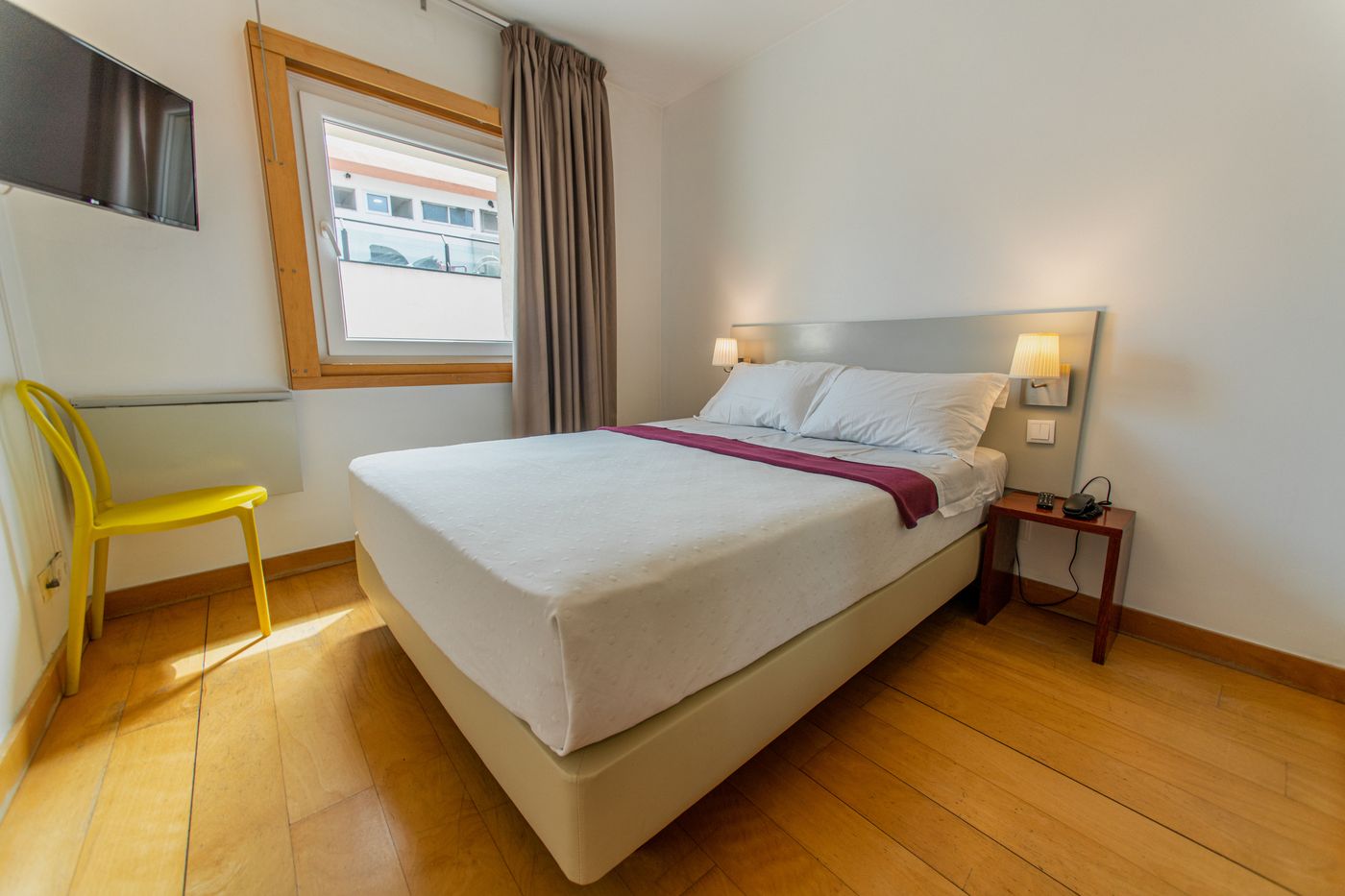 Cascais-Hotel-Room-2