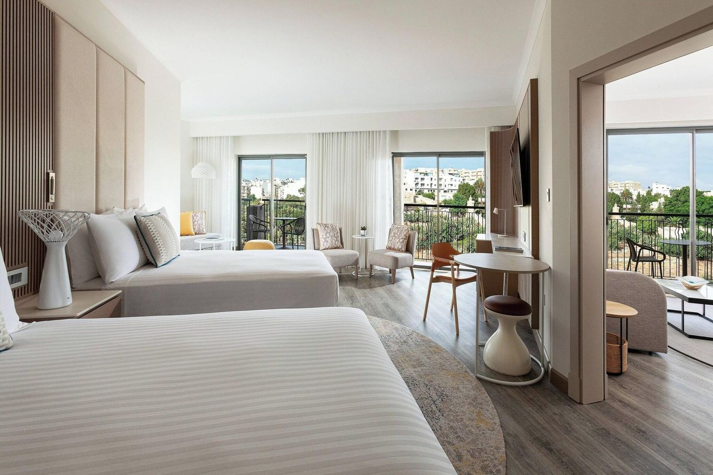 Le-Meridien-St--Julians-Hotel---Spa-Room-31