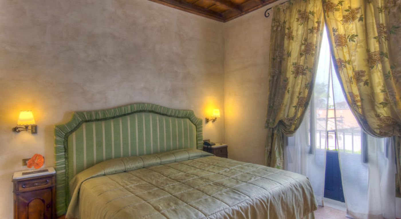 Voi Donna Camilla Savelli Hotel