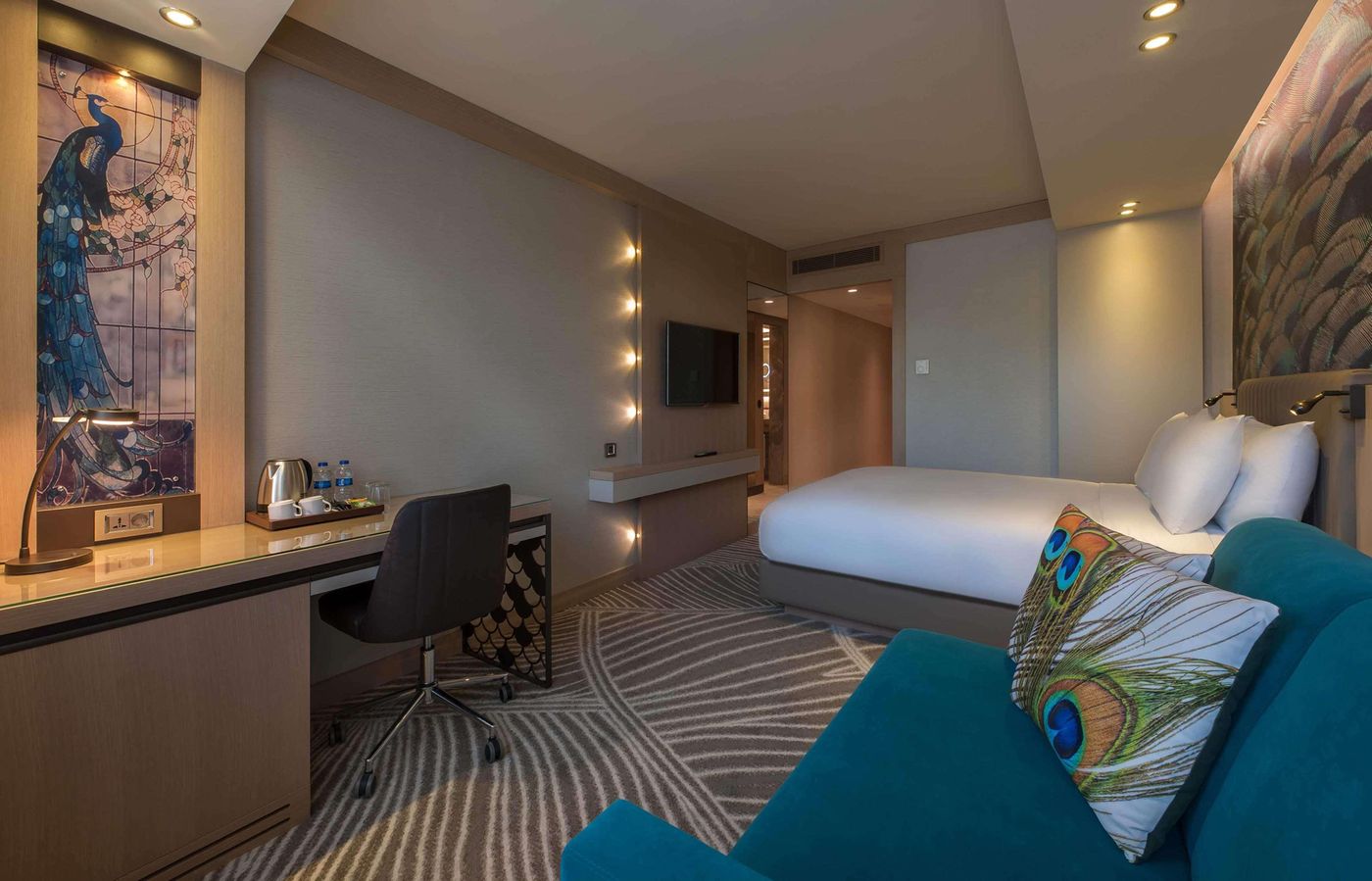 Doubletree-By-Hilton-Istanbul-Sirkeci-Room-25