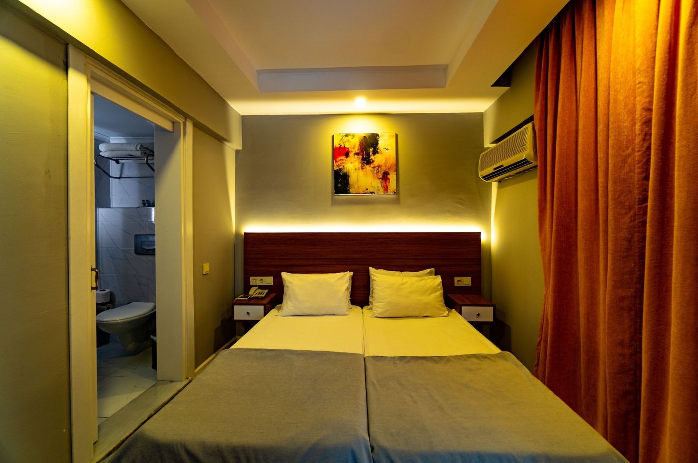 Joker Side Hill hotel