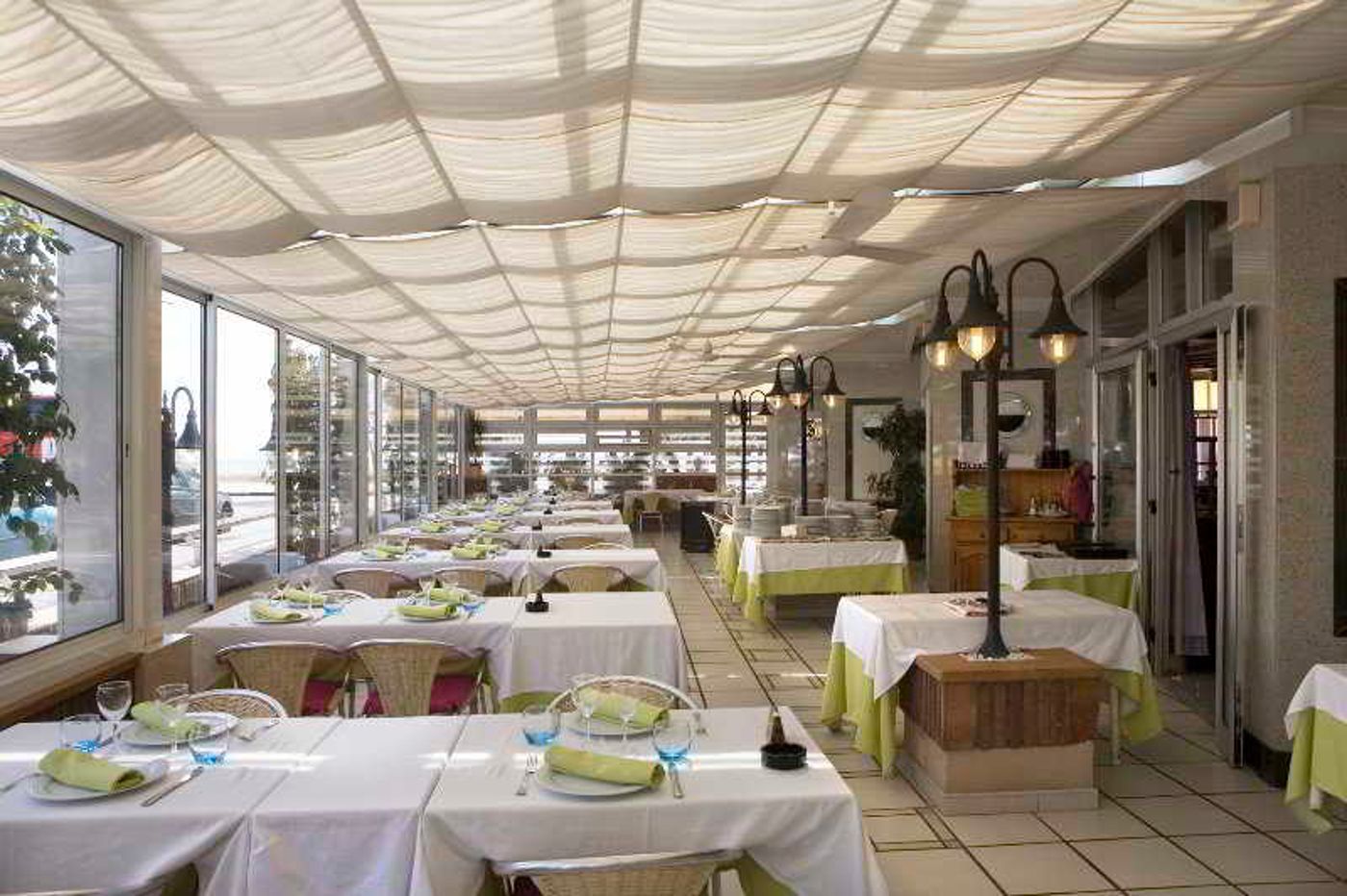 Rovira-Hotel-Restaurant-15
