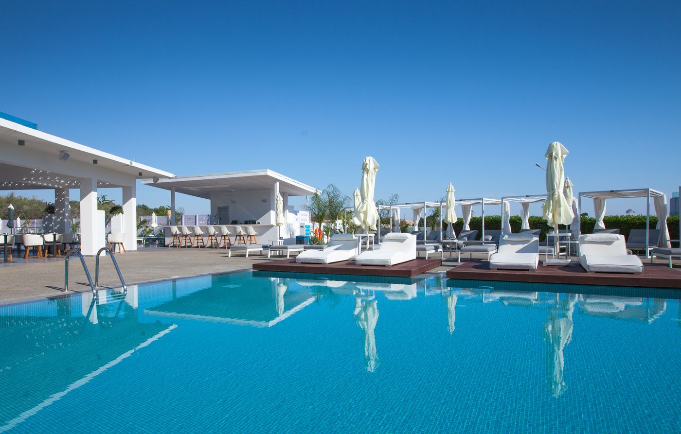 The-Blue-Ivy-Hotel-Pool-7