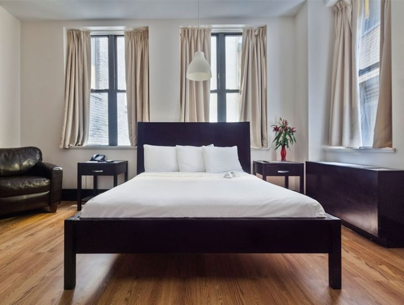Eurostars-Wall-Street-Room-20