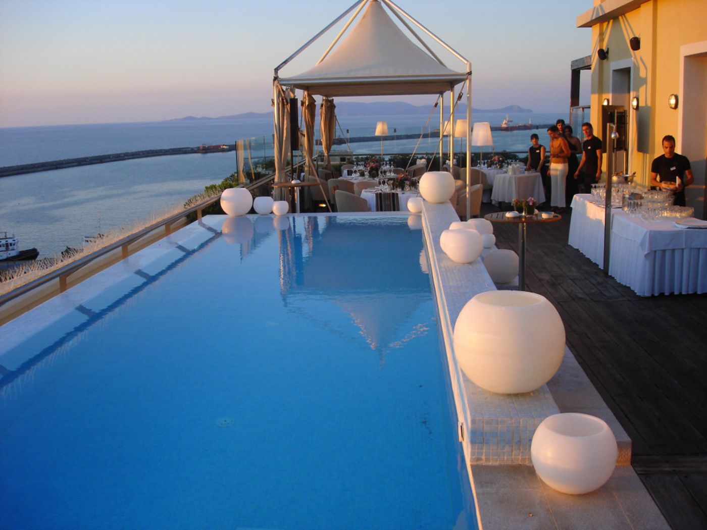 GDM-Megaron-Luxury-Hotel-Pool-7