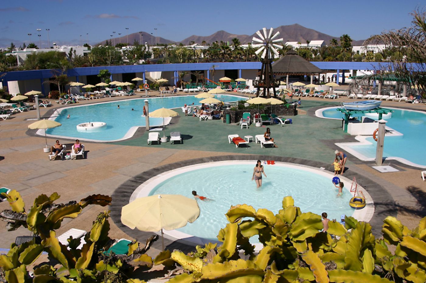 Relaxia-Lanzasur-Club-General-view-4