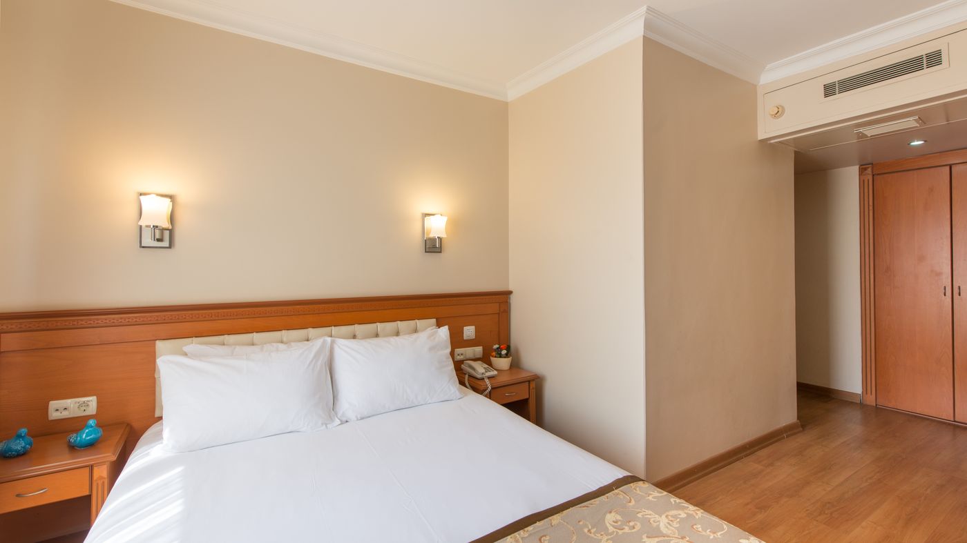 Prestige-Hotel-Old-City-Room-5